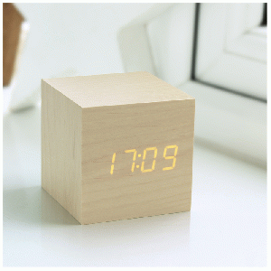 Gingko - Cube Click Clock Maple